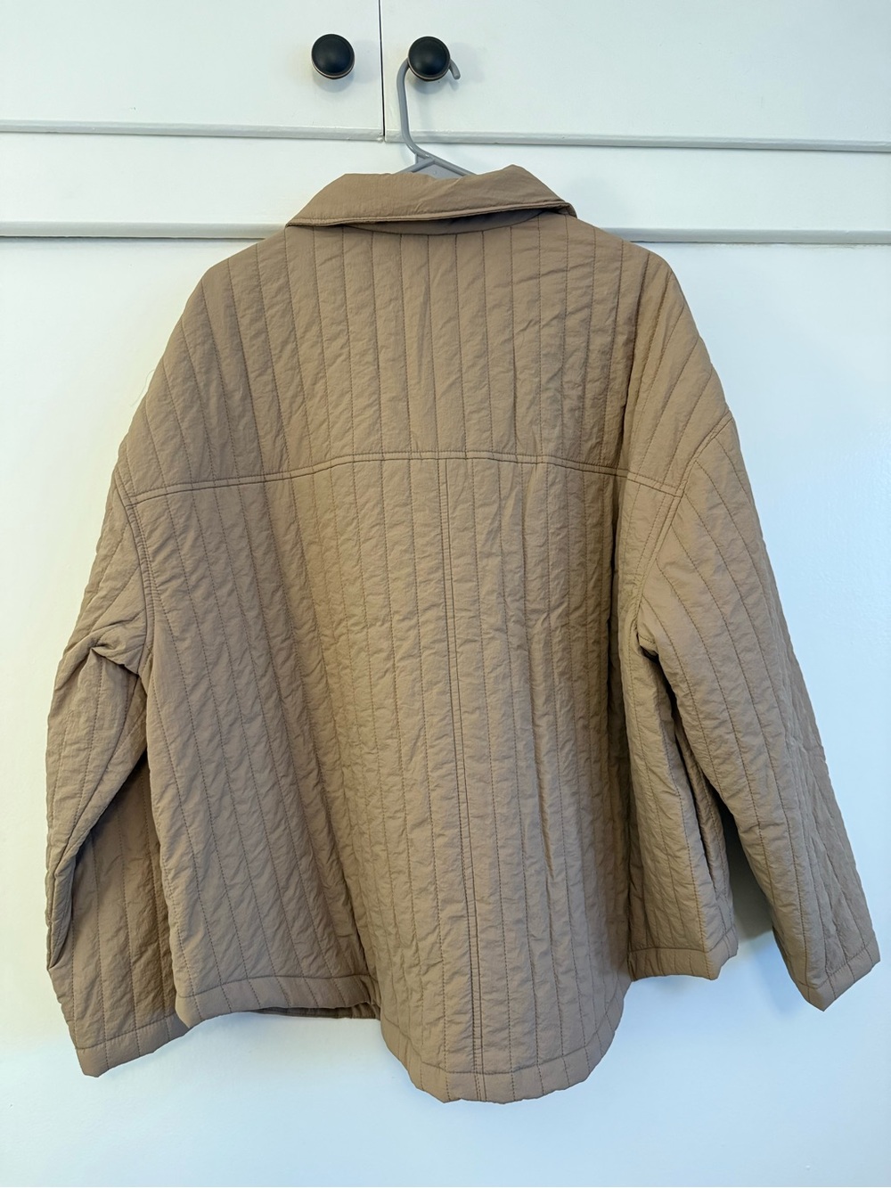 Old Navy Quilted Tan Brown Puffer Shacket - Picture 2 of 3